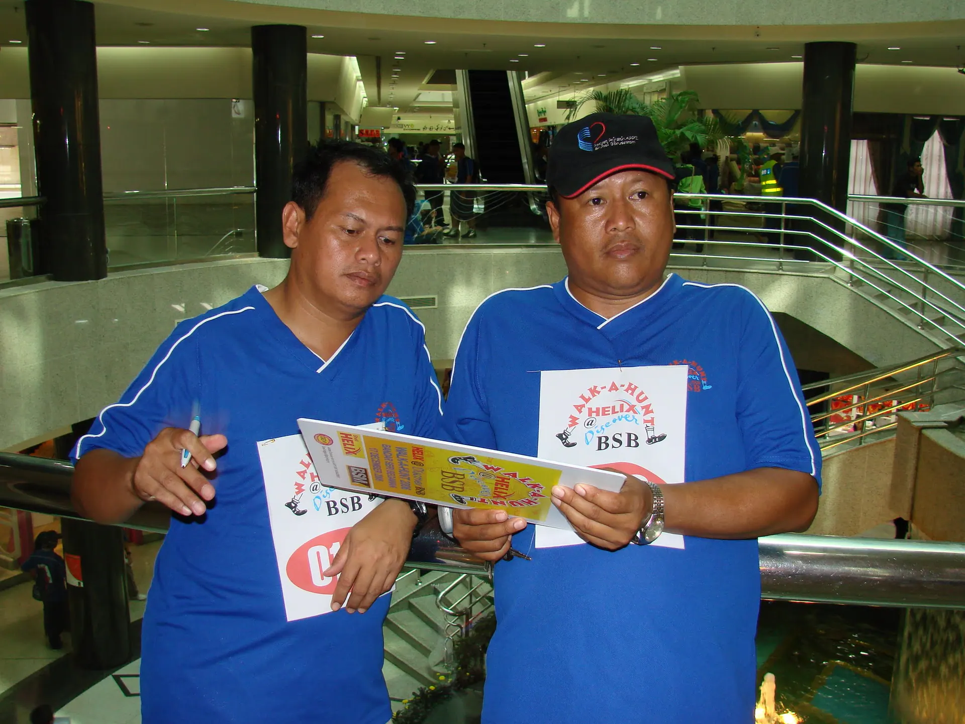 Corporate participants celebrating during the Discover BSB Walk-A-Hunt